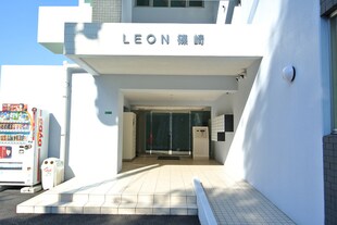 LEON篠崎A棟の物件外観写真